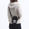 Adidas 三葉草系列單肩斜挎小方包1584801557_2981824745_1 Adidas 三葉草系列單肩斜挎小方包1584801557_2981824745_1