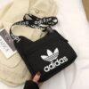 Adidas 休閒斜挎包戶外運動，便攜單肩包，男女百搭小挎包3ad0462-1080custom10