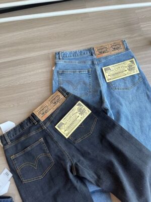 Levi's × BEAMS 聯名牛仔褲推薦:SUPER WIDE 501 經典寬鬆版型線上選購