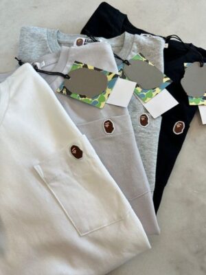 BAPE 口袋 T 恤評價:猿人頭小標刺繡細節,手感紮實有份量的重磅棉