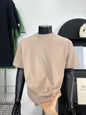 260G 重磅素 T 品牌推薦：BAPE 刺繡小標，厚實挺括洗久不鬆不變形