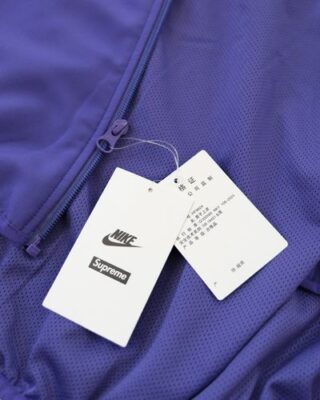 Supreme Nike 聯名外套推薦：美式復古運動夾克
