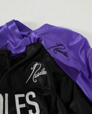 日潮 Needles 服飾穿搭：黑色紫色聯名球衣，街頭感十足的潮流單品