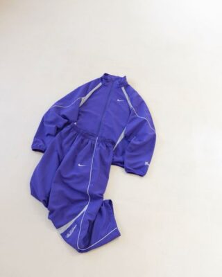 Nike x Supreme 聯名系列評價：厚實挺括尼龍材質，刺繡 Logo