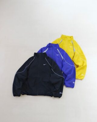美式運動外套品牌：Supreme Nike 聯名短夾克，黑色藍色黃色實拍