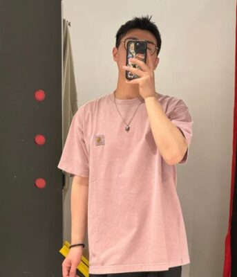 Carhartt WIP 尺寸建議:PTT 鄉民推爆的復古寬鬆剪裁,藏肉顯瘦神衣