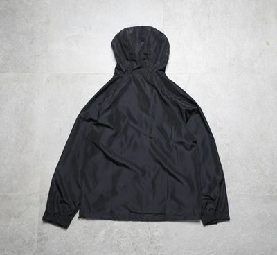 輕量化收納外套