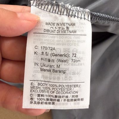 輕量梭織連帽外套