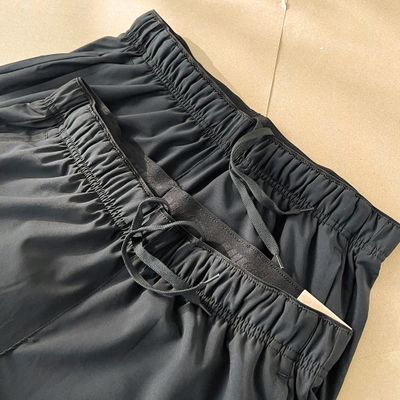 Dri-FIT 技術速乾短褲 快速排汗維持乾爽機能褲