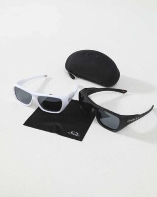 Oakley 熊貓框穿搭墨鏡 高清偏光降低強光疲勞太陽鏡