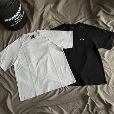 先鋒解構風 Oakley 機能 T 恤 男女同款不規則下擺透氣戶外短袖